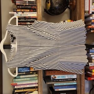 BR scallop hem peplum tank